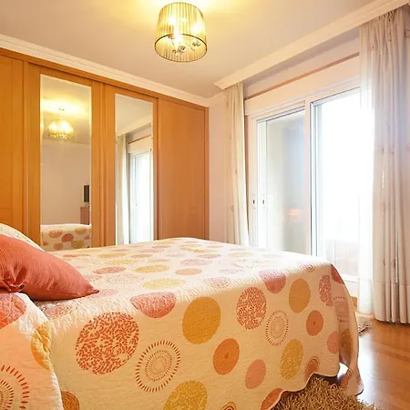 Maravilloso Piso Con Parking En Plaza De Galicia *